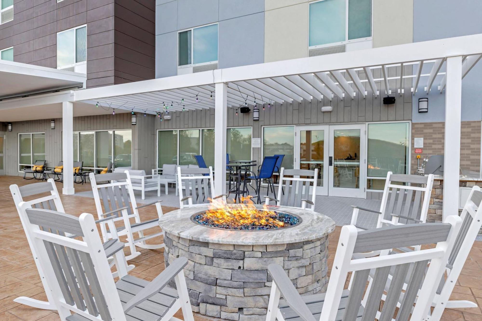 Towneplace Suites By Marriott Richmond Colonial Heights Exteriör bild